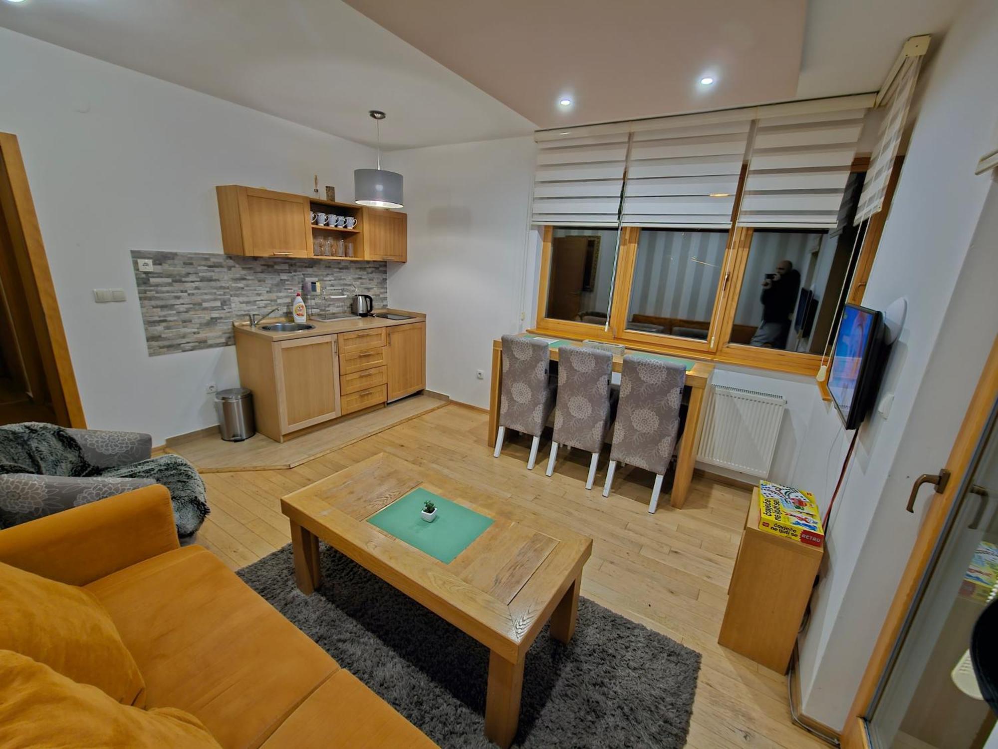 Apartments Rapid ยาโฮรินา ภายนอก รูปภาพ