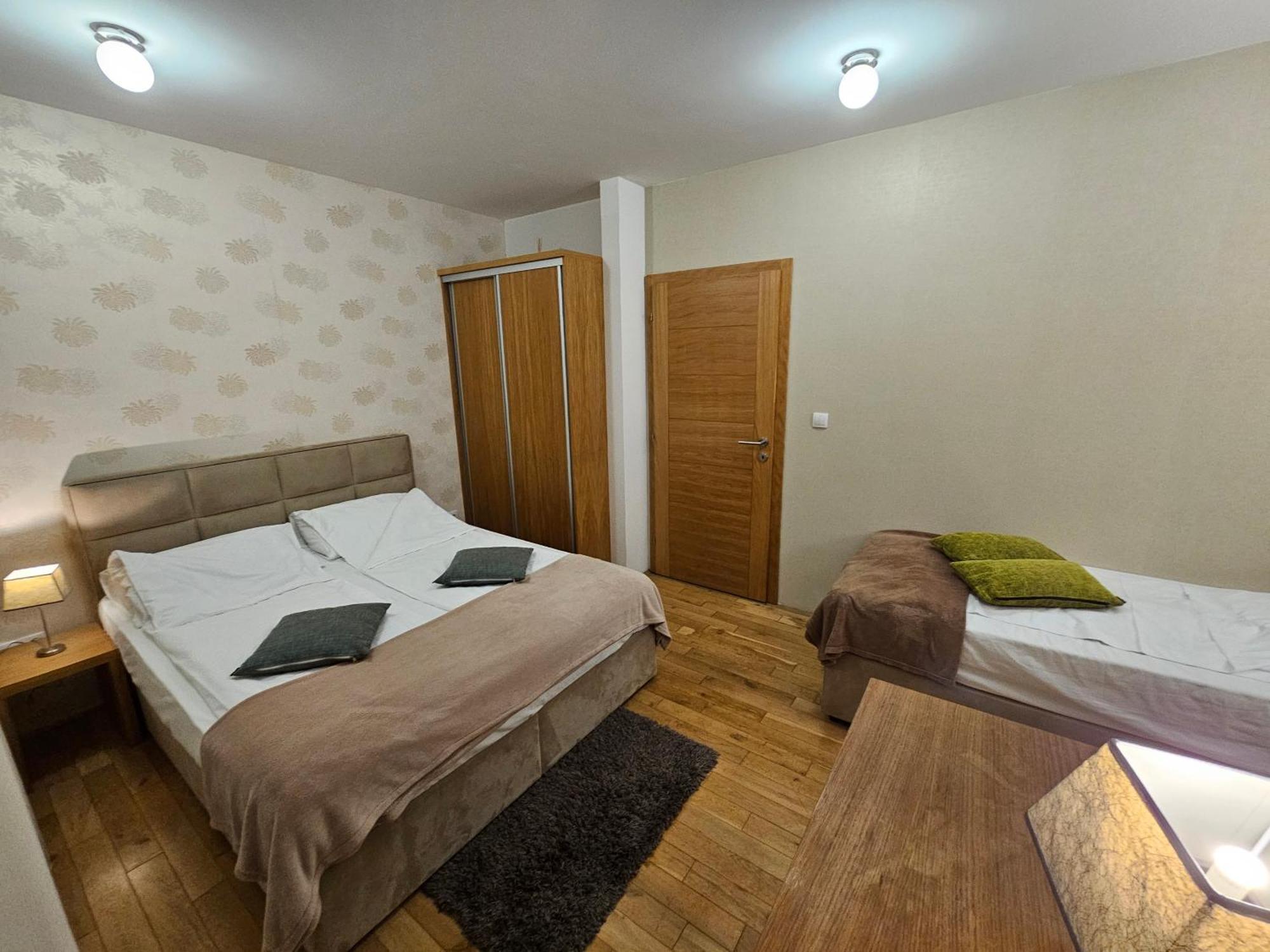 Apartments Rapid ยาโฮรินา ภายนอก รูปภาพ
